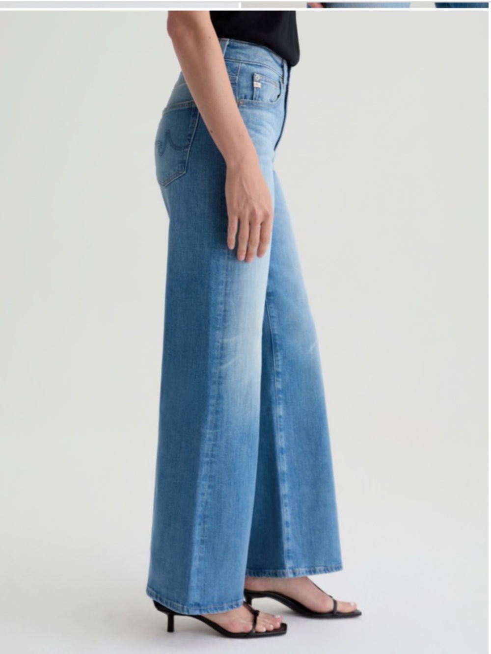 AG Saige Mid-Rise Wide Leg Jeans Light Blue Size 30 - Picture 4 of 12
